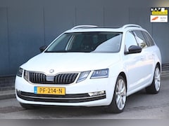 Skoda Octavia Combi - 1.0 TSI Greentech Style Panorama, Elek-Dak/Xenon/Parkeersensor v, a/18"inch/Trekhaak