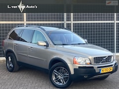 Volvo XC90 - 4.4 V8 Momentum 7 Prs. YOUNGTIMER