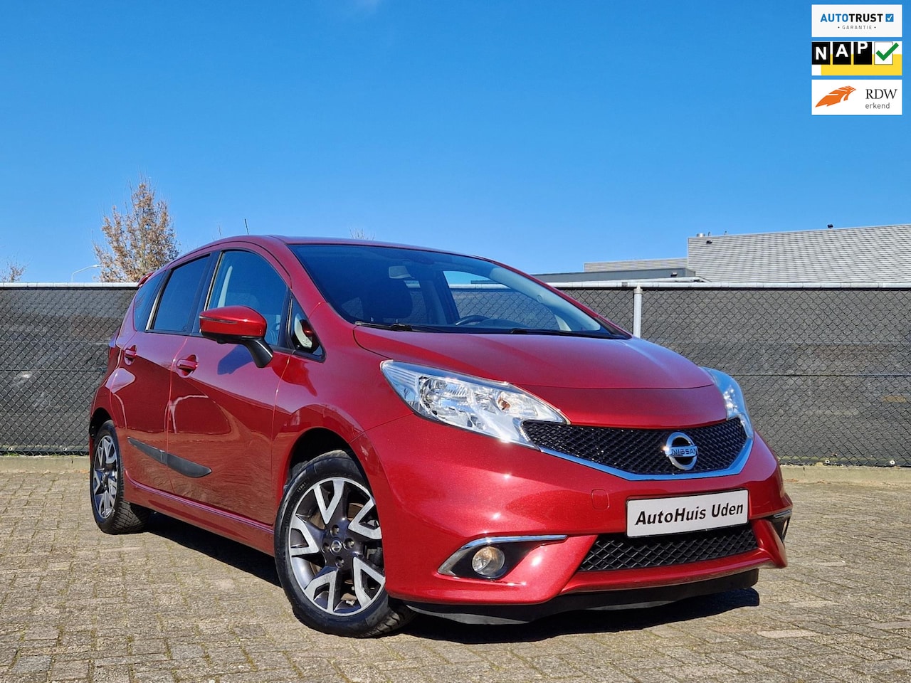 Nissan Note - 1,2 Tekna Sport*360 Camera*Navi*Trekhaak*Zeer Luxe - AutoWereld.nl