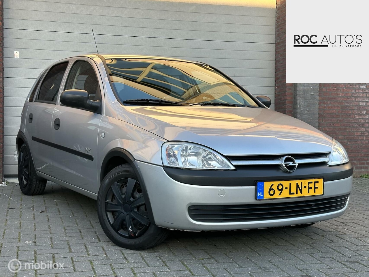 Opel Corsa - 1.2-16V Njoy | Trekhaak | Nieuwe APK | Centraal - AutoWereld.nl