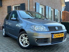 Fiat Punto - 1.4-16V Sporting | Nieuwe APK | Airco | Cruise Control | Elektrische Ramen