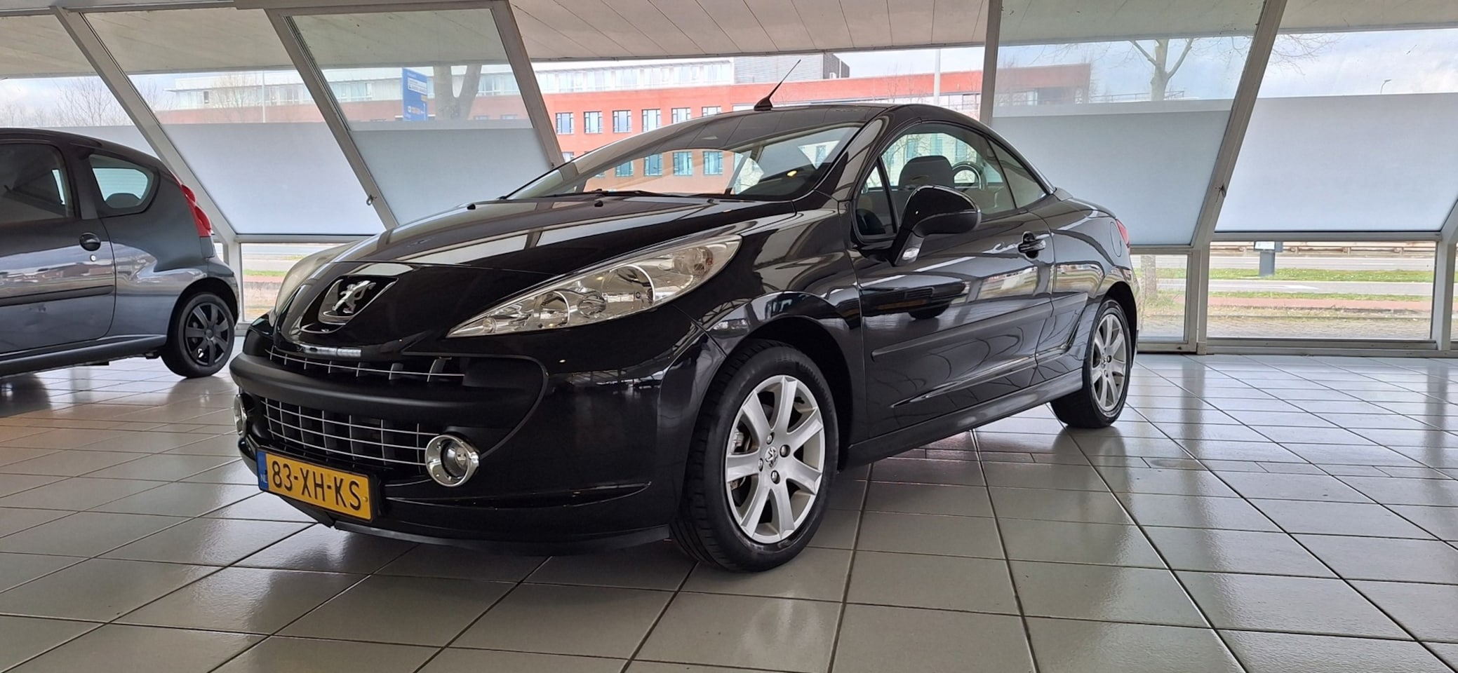 Peugeot 207 CC - 1.6 VTi Première airco/elek. cabriokap - AutoWereld.nl