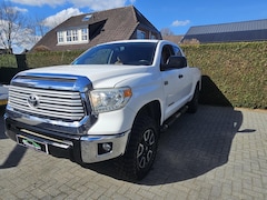 Toyota Tundra - 5.7HEMI