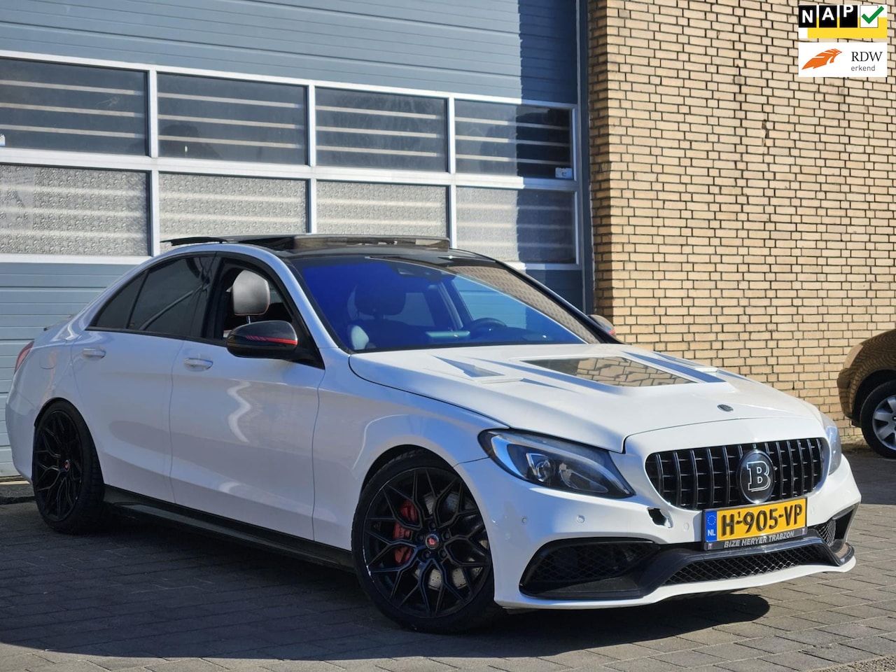 Mercedes-Benz C-klasse - AMG 43 4MATIC BRABUS Pakket |Pano |Carbon |360° |Keramisch |Full Option - AutoWereld.nl