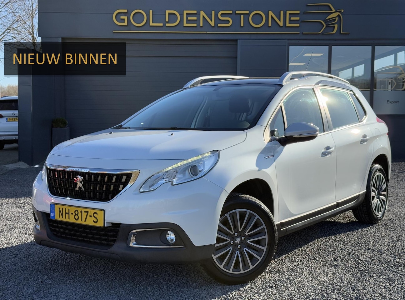 Peugeot 2008 - 1.2 PureTech Blue Lion Pano,Navi,Trekhaak,110pk,Airco,Cruise,Pdc,Lmv,Apk tot 08-2025 - AutoWereld.nl