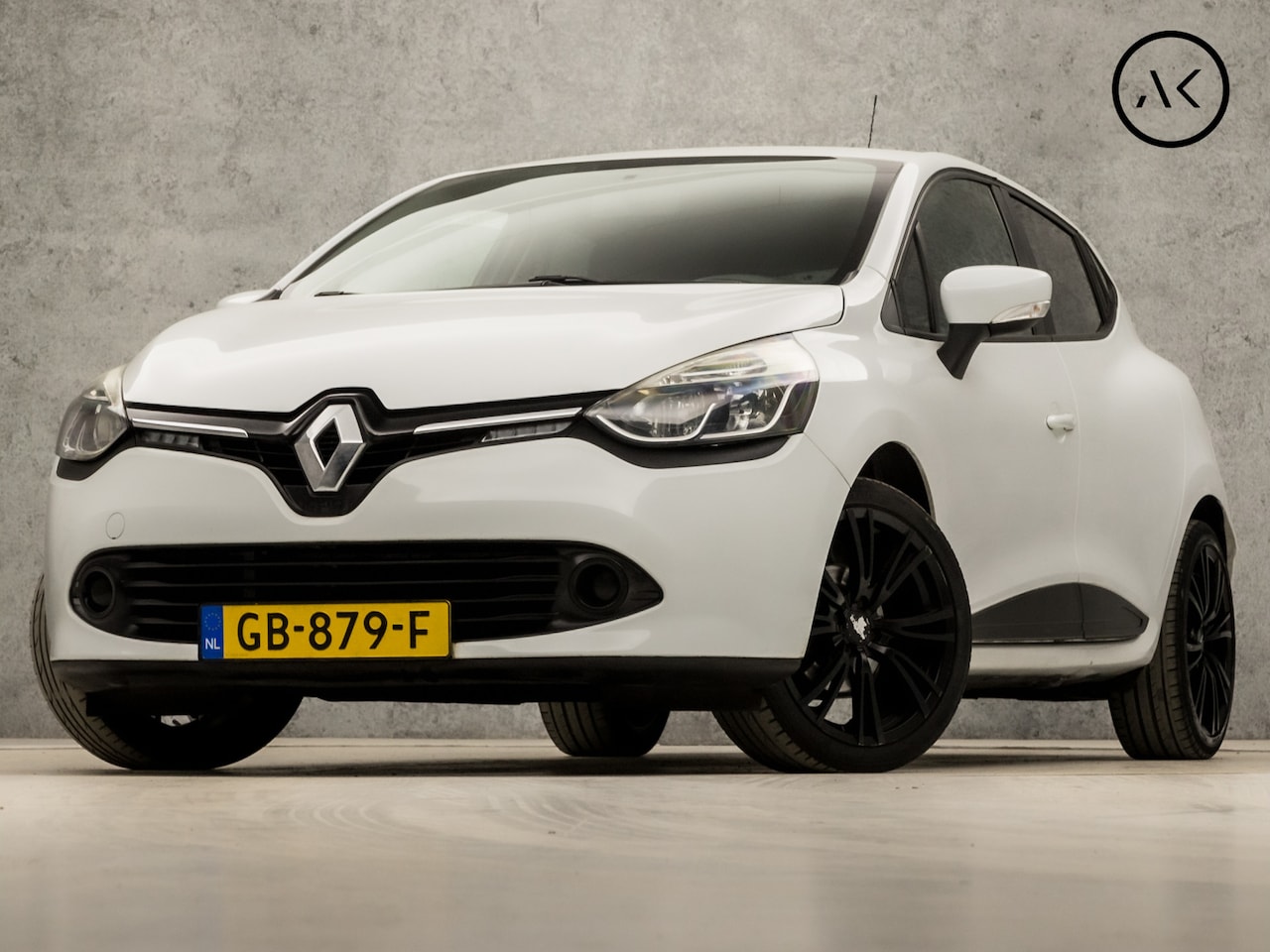 Renault Clio - 0.9 TCe Sport (NAVIGATIE, CRUISE, NIEUWE APK, SPORTSTOELEN, LM VELGEN, BLUETOOTH, GETINT G - AutoWereld.nl