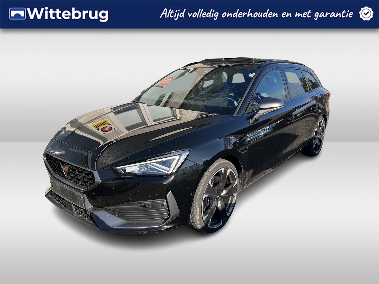 CUPRA Leon Sportstourer - 1.4 e-Hybrid VZ Performance / AUTOMAAT/ 245PK/ PANO/ 19" LMV/ KEYLESS/ NAVI/ RIJ-MODI/ BLU - AutoWereld.nl