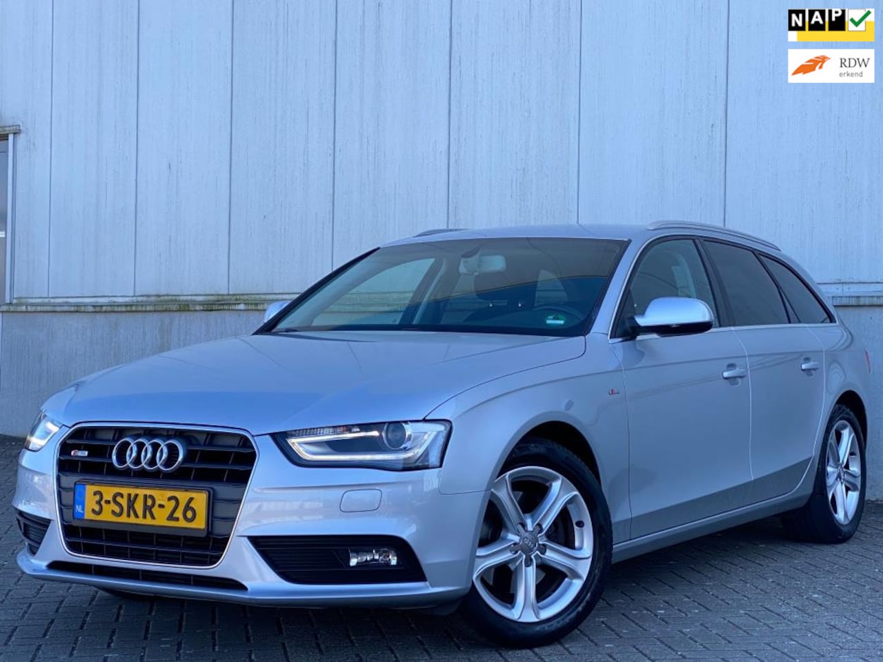 Audi A4 Avant - 1.8 TFSI Business Edition NAP I APK I NAVI I TREKHAAK I AIRCO I LMV I NETTE AUTO - AutoWereld.nl