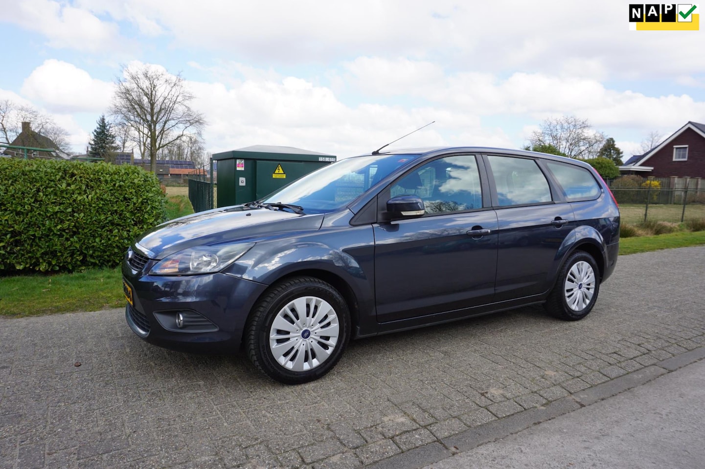 Ford Focus Wagon - 1.8 Limited 125pk wagon trekhaak - AutoWereld.nl