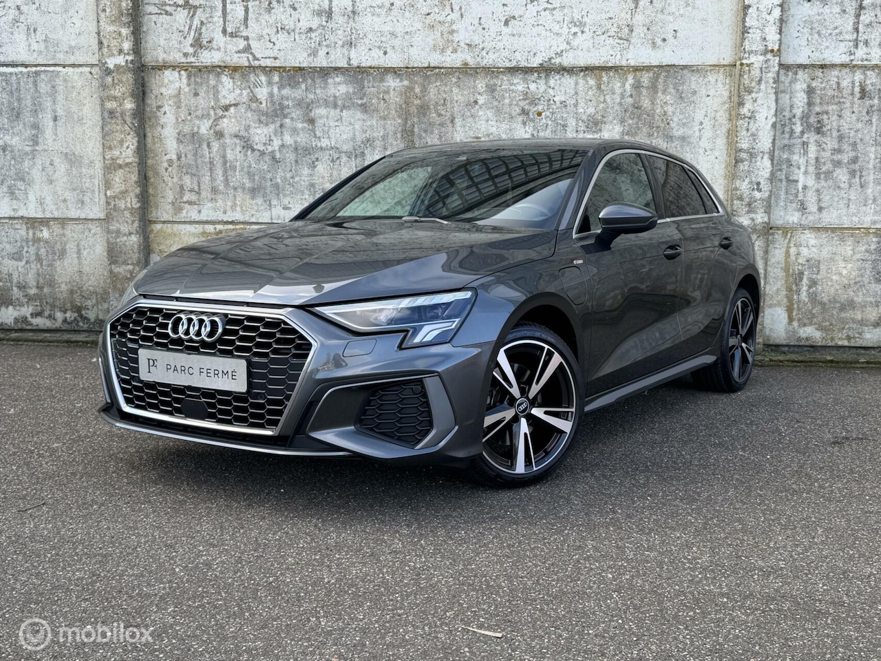 Audi A3 Sportback - 40 tfsi e S-Line/Dynamische/Cruise/Memory/Ambient/dealer! - AutoWereld.nl