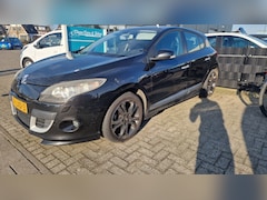 Renault Mégane - 1.4 TCE Celsium KAPOTTE MOTOR