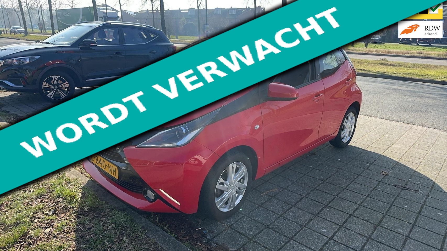 Toyota Aygo - 1.0 VVT-i x-nav 5-deurs 2e eig. 69.000km Airco Navi LED - AutoWereld.nl