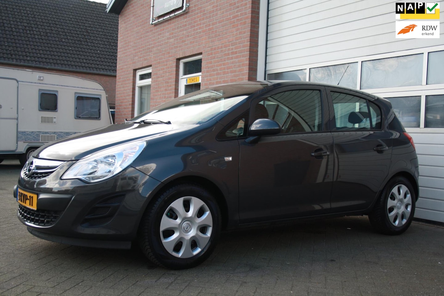 Opel Corsa - 1.2-16V Berlin Garantie, Airco, Trekhaak, Nap, Nederlandse auto, 5 Deurs. - AutoWereld.nl