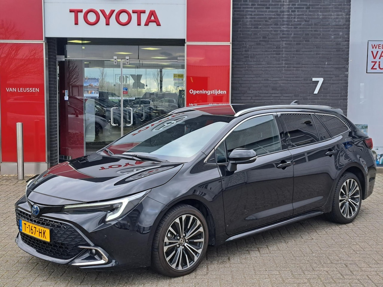 Toyota Corolla Touring Sports - 1.8 Hybrid First Edition 17 INCH VELGEN ADAPTIVE CRUISE CONTROL - AutoWereld.nl