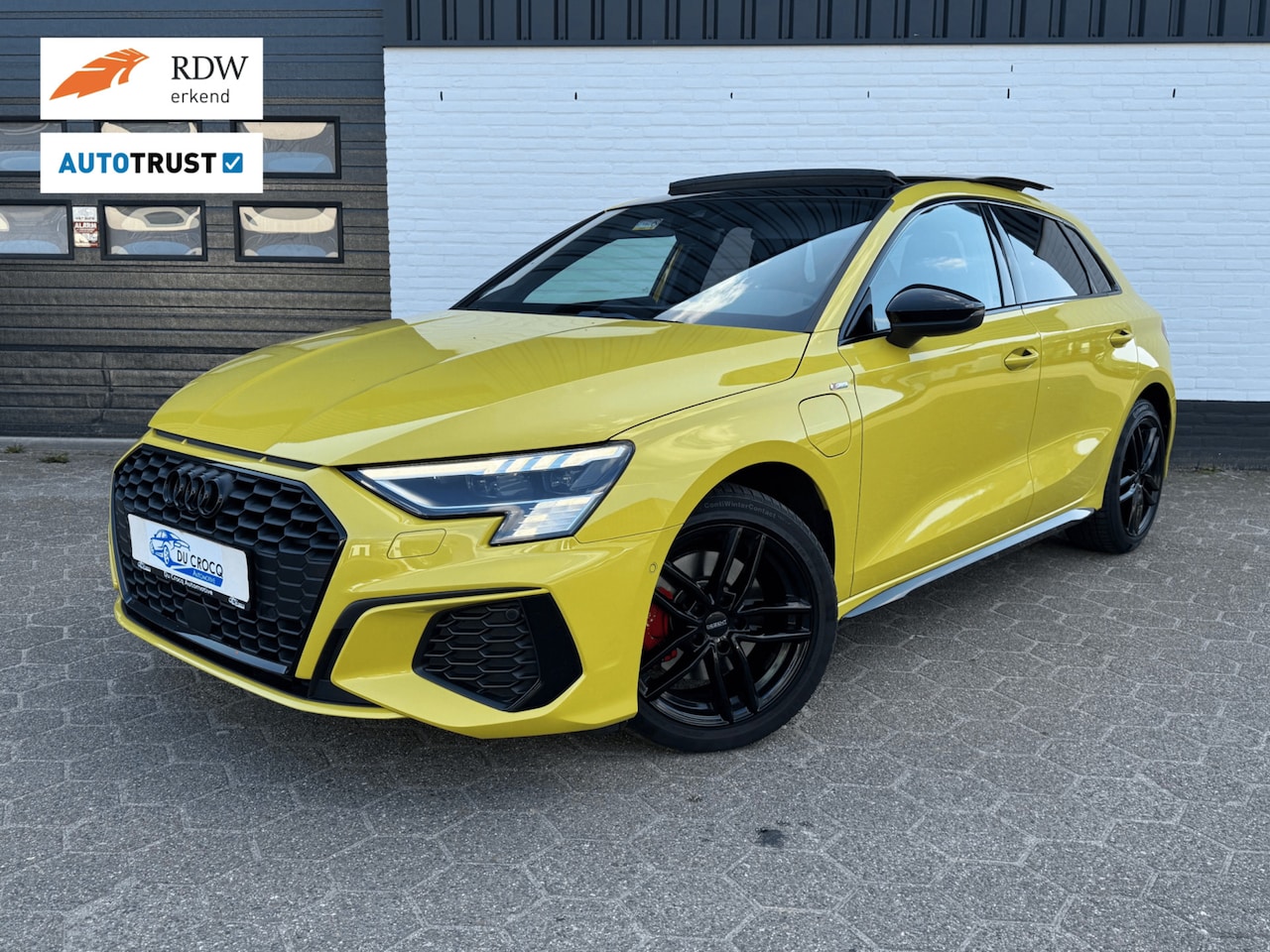 Audi A3 Sportback - 40 TFSIe PANO l SPORTSTOELEN l S-LINE l S3! - AutoWereld.nl