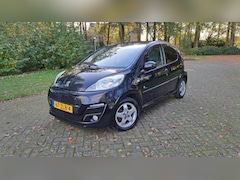 Peugeot 107 - 1.0 Black & Silver LEDER PRIVACY GLASS NW APK