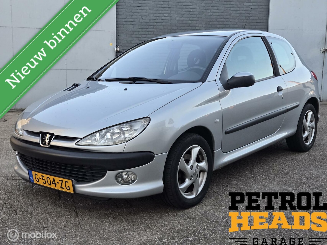 Peugeot 206 - 1.6-16V XS Eigen auto | Volle Tank Benzine - AutoWereld.nl