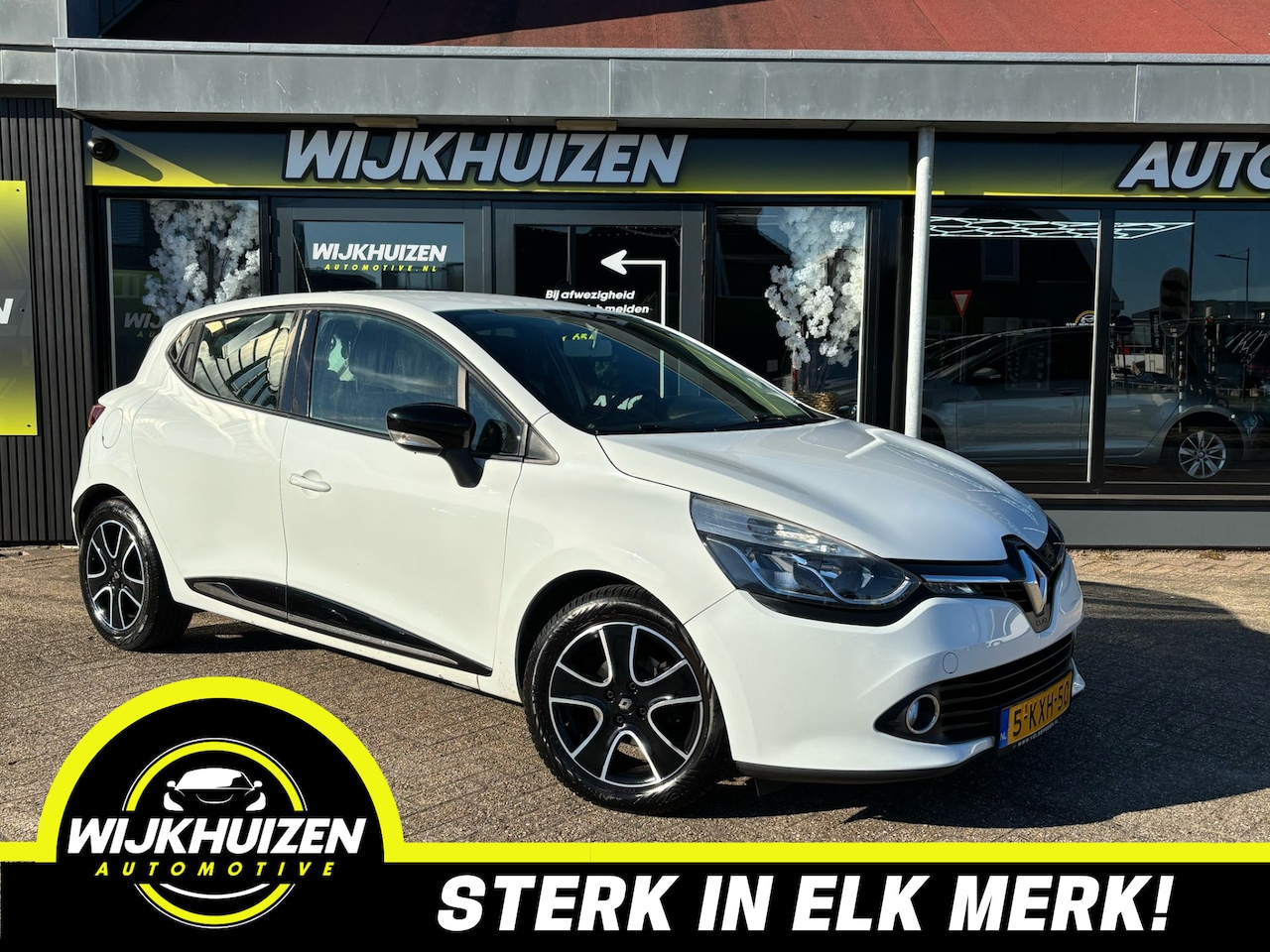 Renault Clio - 0.9 TCe Expression met Airco !!! Navigatie !!! Cruise !!! - AutoWereld.nl