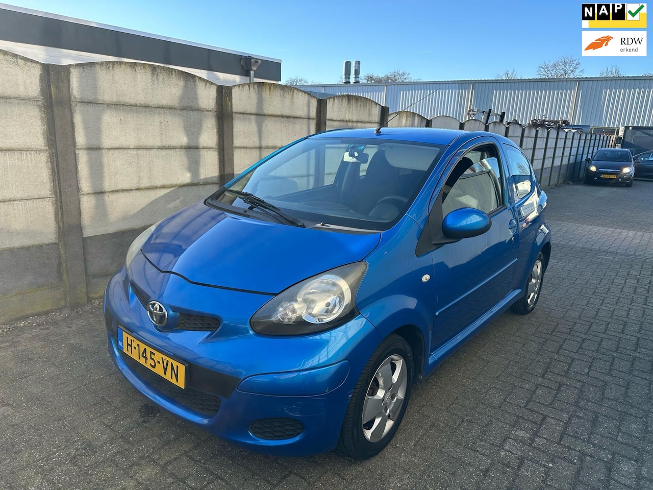 Toyota Aygo - 1.0-12V 3 DRS AIRCO/ NETTE AUTO! - AutoWereld.nl