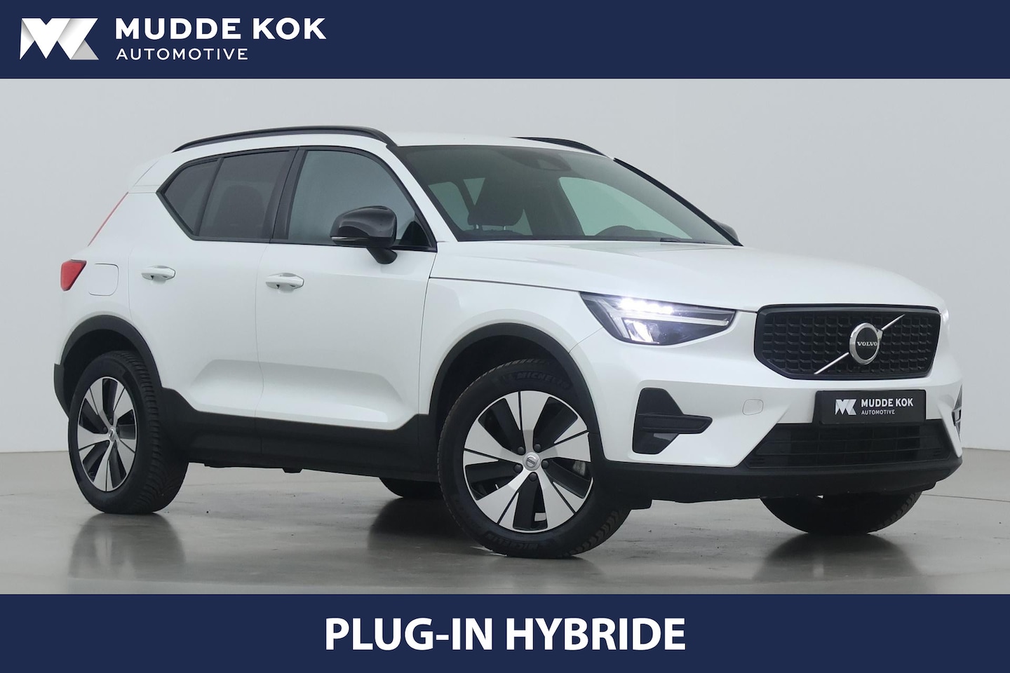 Volvo XC40 - T5 Plug-in hybrid Plus Dark | Getint glas | | harman/kardon | Trekhaak | Camera | Stoel+St - AutoWereld.nl