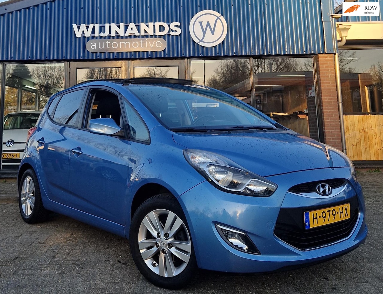 Hyundai ix20 - 1.4i i-Vision Pano Trekhaak Onderhouden Clima APK Cruise Elektrische Ramen Bluetooth Nette - AutoWereld.nl