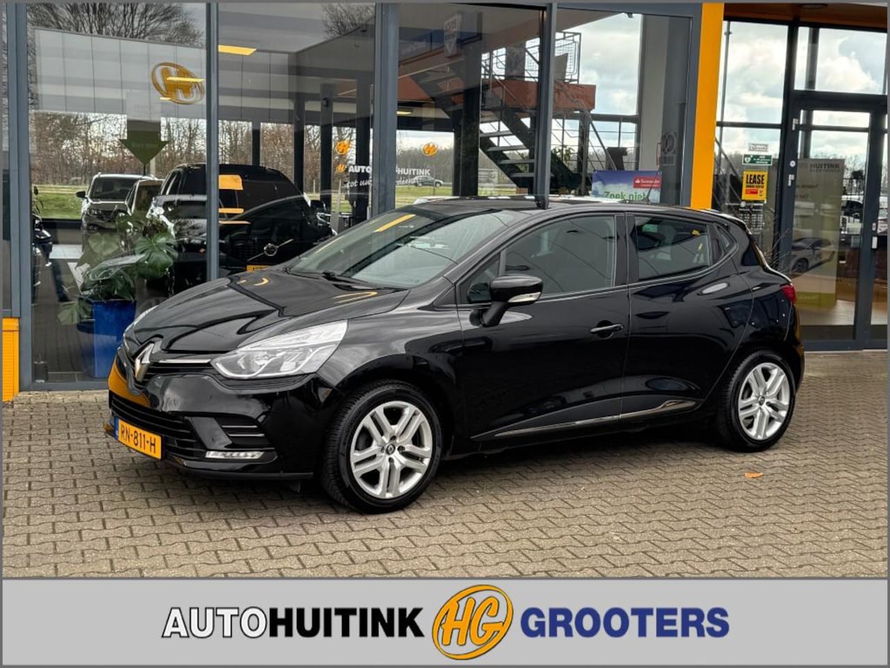 Renault Clio - 0.9 TCe Zen - navi - trekhaak - AutoWereld.nl