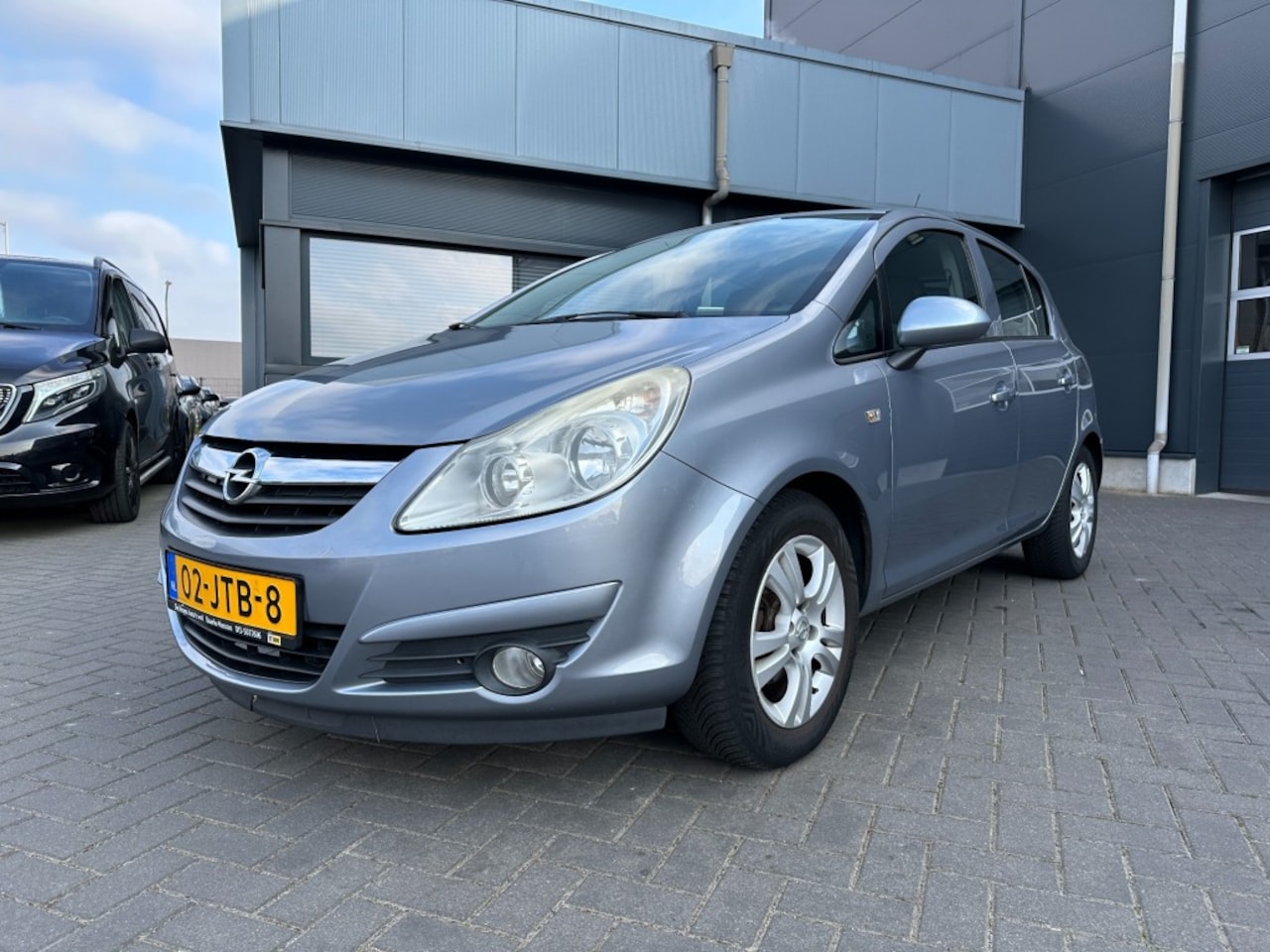 Opel Corsa - 1.4-16V Enjoy 5 drs. Airco Trekhaak - AutoWereld.nl