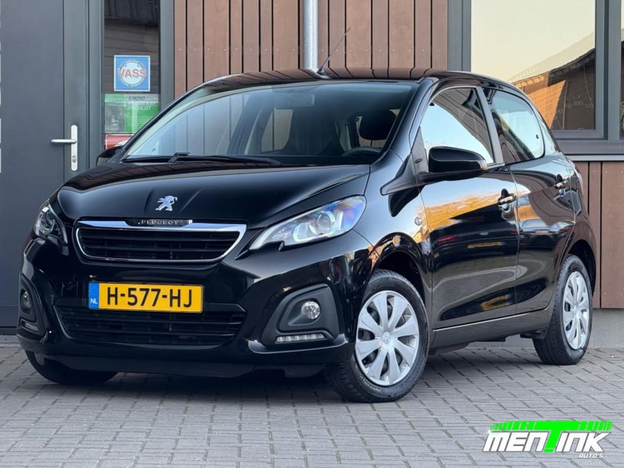 Peugeot 108 - 1.0 E-VTI ACTIVE 5 deurs Airco Cruise Led 1e eigenaar - AutoWereld.nl