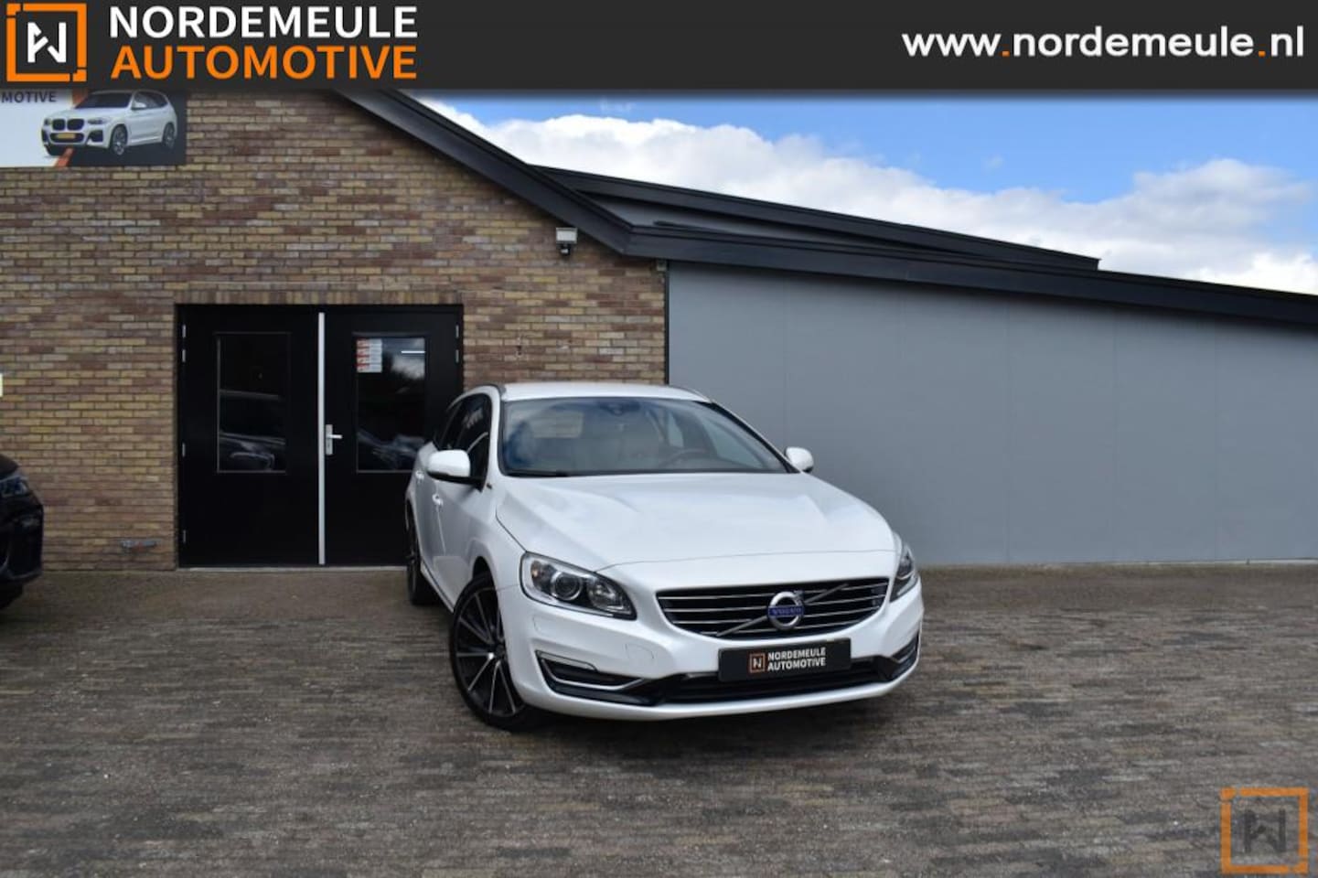 Volvo V60 - 2.4 D5 T.EN. SP.ED. Cruise, Leder, AUT - AutoWereld.nl