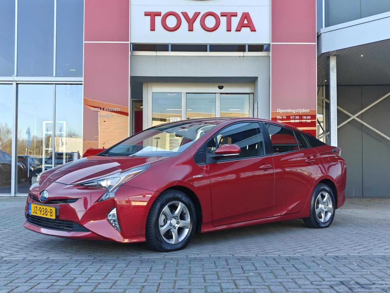 Toyota Prius - 1.8 HYBRID BUSINESS PLUS NAVI NL-AUTO STOELVERW - AutoWereld.nl