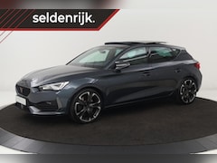 CUPRA Leon - 1.4 e-Hybrid VZ | 245pk | Panoramadak | Leder | Stoel & stuurverwarming | Camera | Carplay