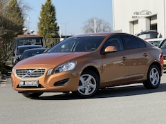 Volvo S60 - 1.6 T3 LEER/TREKHAAK/STOELVERWARMING/LM VELGEN