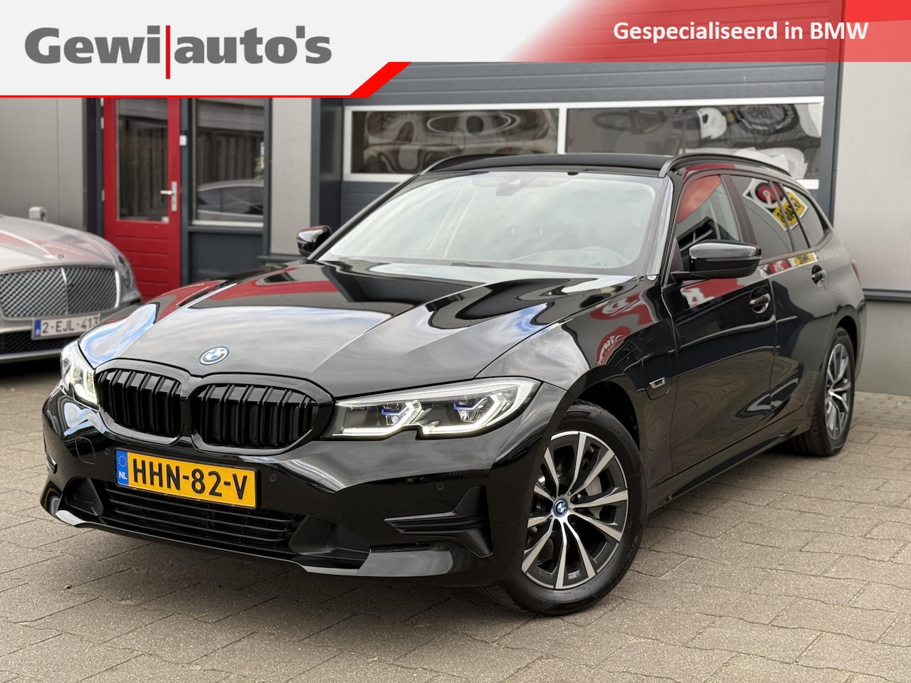 BMW 3-serie Touring - 330e Laser/Camera/head-up - AutoWereld.nl