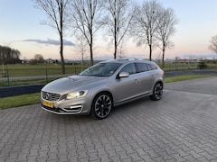 Volvo V60 - 2.4 D6 AWD Plug-In Hybrid Summum schuifdak, automaat, nieuwe APK