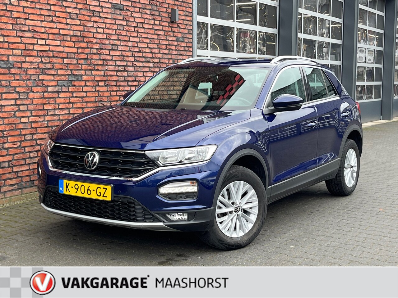 Volkswagen T-Roc - 1.5 TSI Style Business AchteruitrijCam./Adapt.Cruise/PDC/DAB/LED/Navi/Clima/Airco/AppConne - AutoWereld.nl