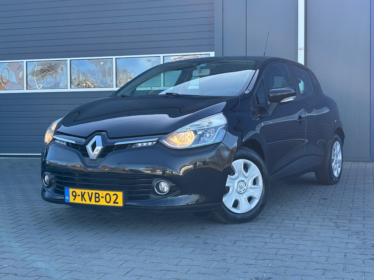 Renault Clio - 1.5 dCi ECO Authentique Airco - AutoWereld.nl