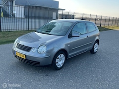 Volkswagen Polo - 1.4-16V Athene LAGE KM AIRCO CRUISE