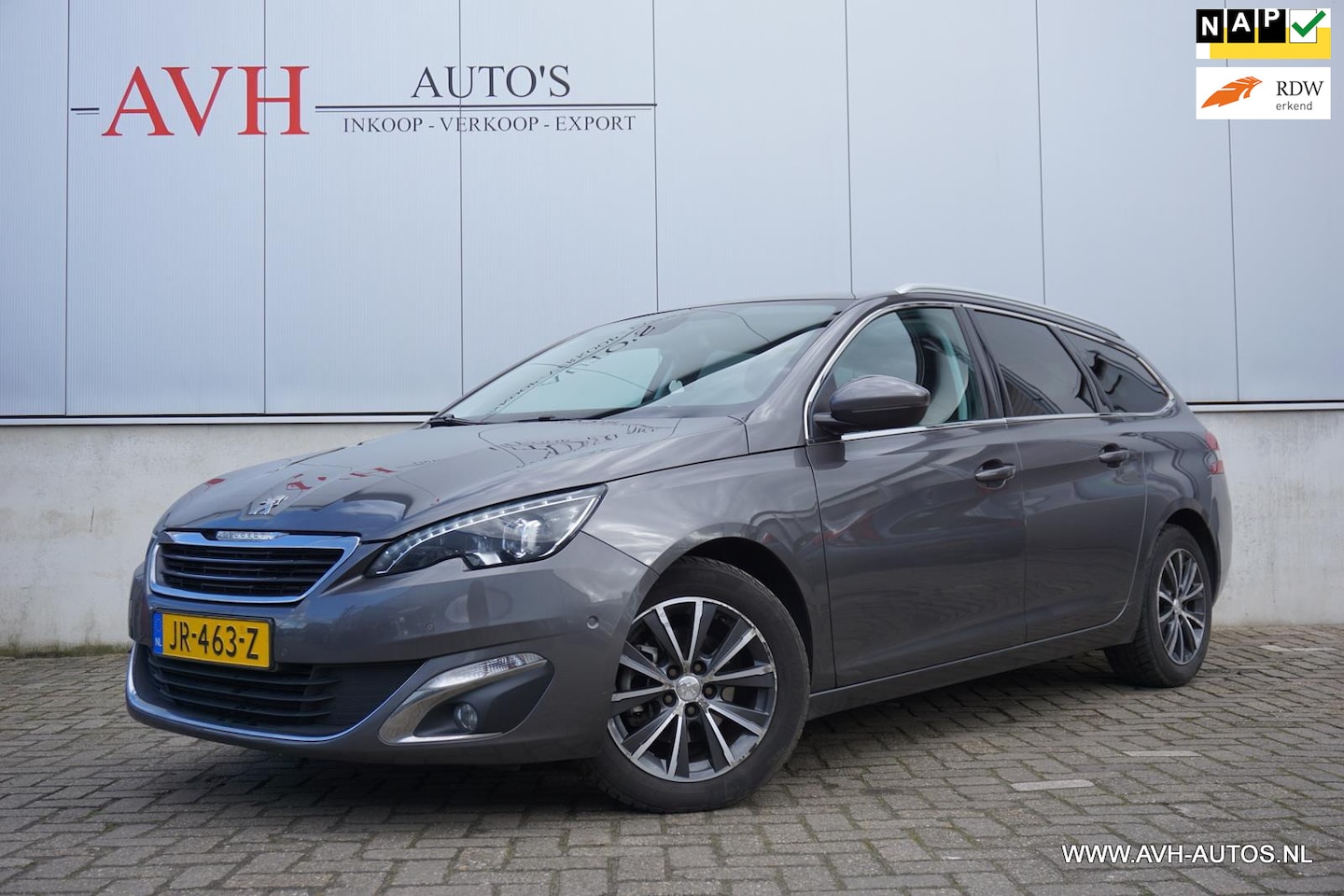 Peugeot 308 SW - 1.2 PureTech Blue Lease Premium Automaat - AutoWereld.nl