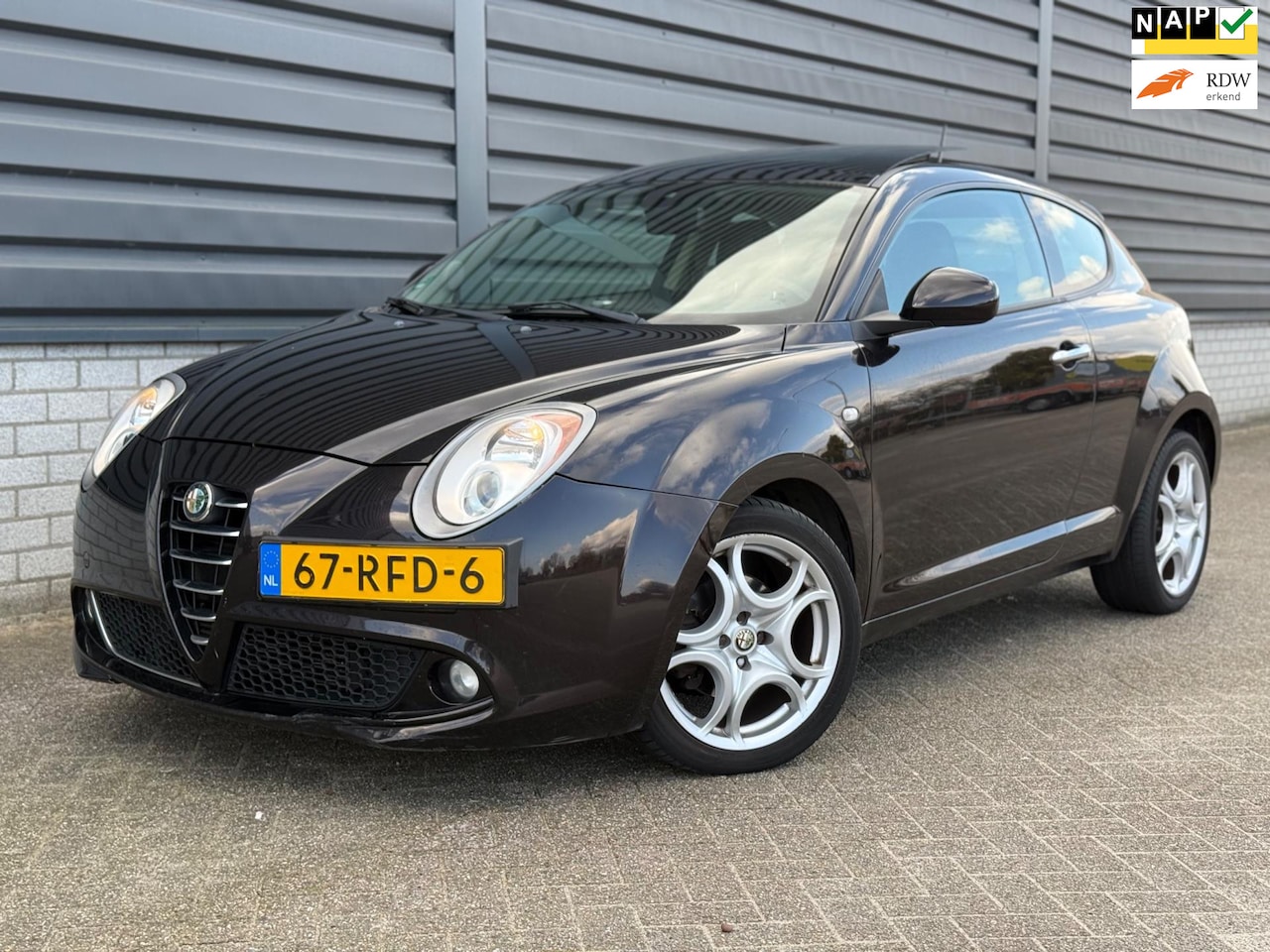 Alfa Romeo MiTo - 1.3 JTDm ECO Essential Leer Pano Cruise NAP!! - AutoWereld.nl