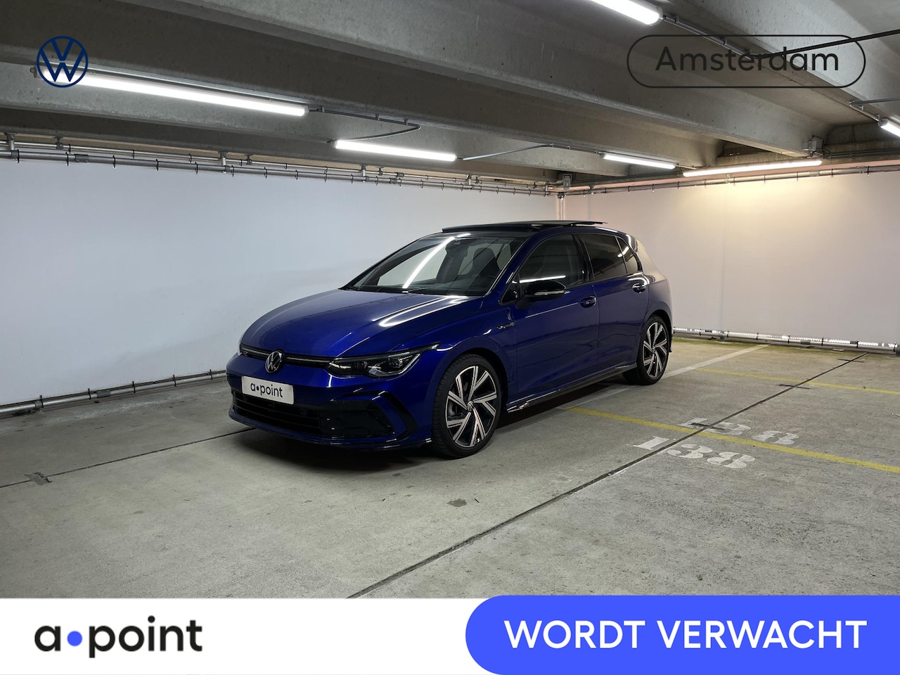 Volkswagen Golf - 1.5 eTSI R-Line 150PK Automaat (DSG) | Black Style | Matrix LED | Trekhaak | Keyless entry - AutoWereld.nl