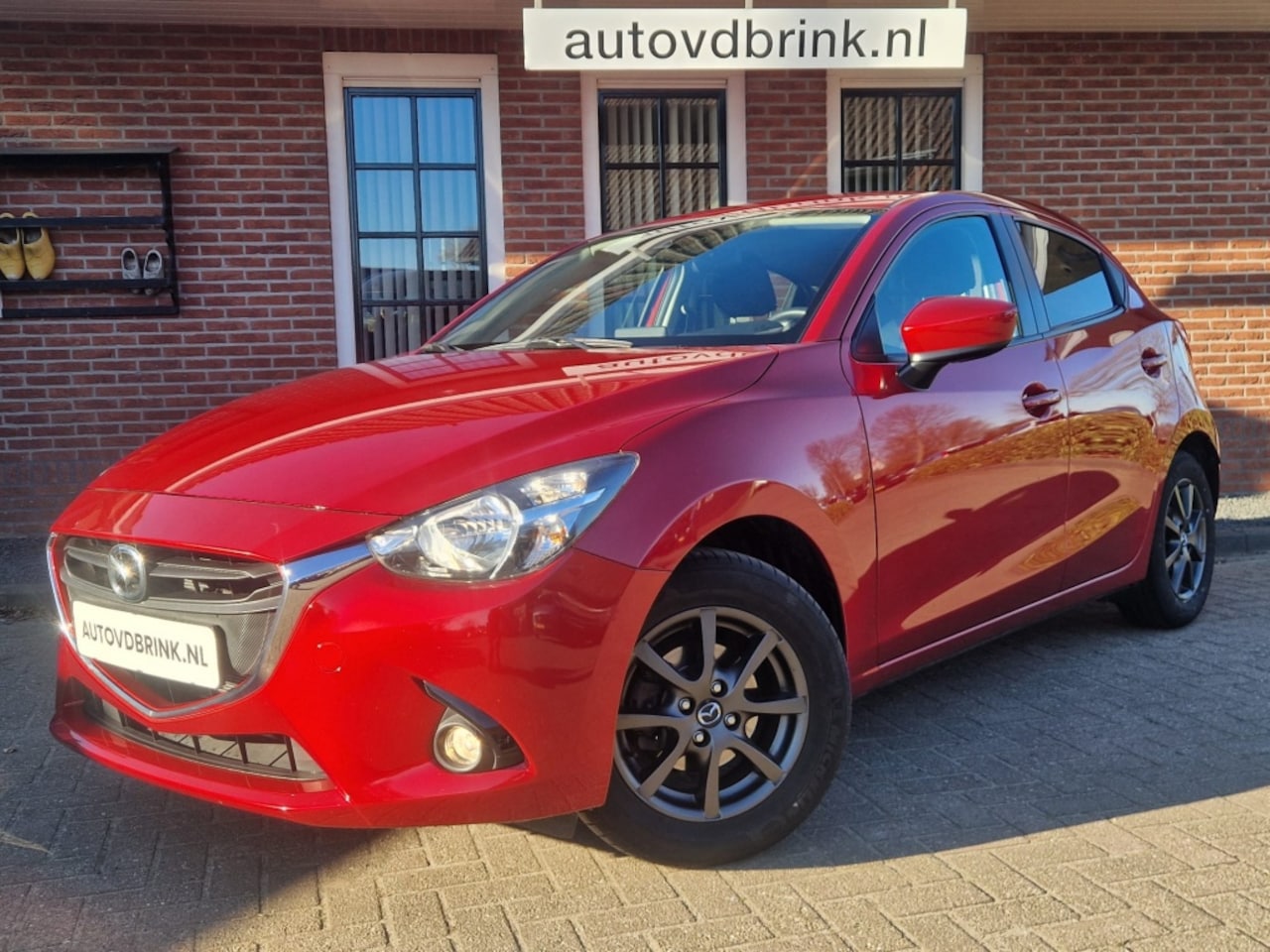 Mazda 2 - 1.5 Skyactiv-G S 1.5 Skyactiv-G S, CAMERA / CRUISE CONTROL / NAVI - AutoWereld.nl