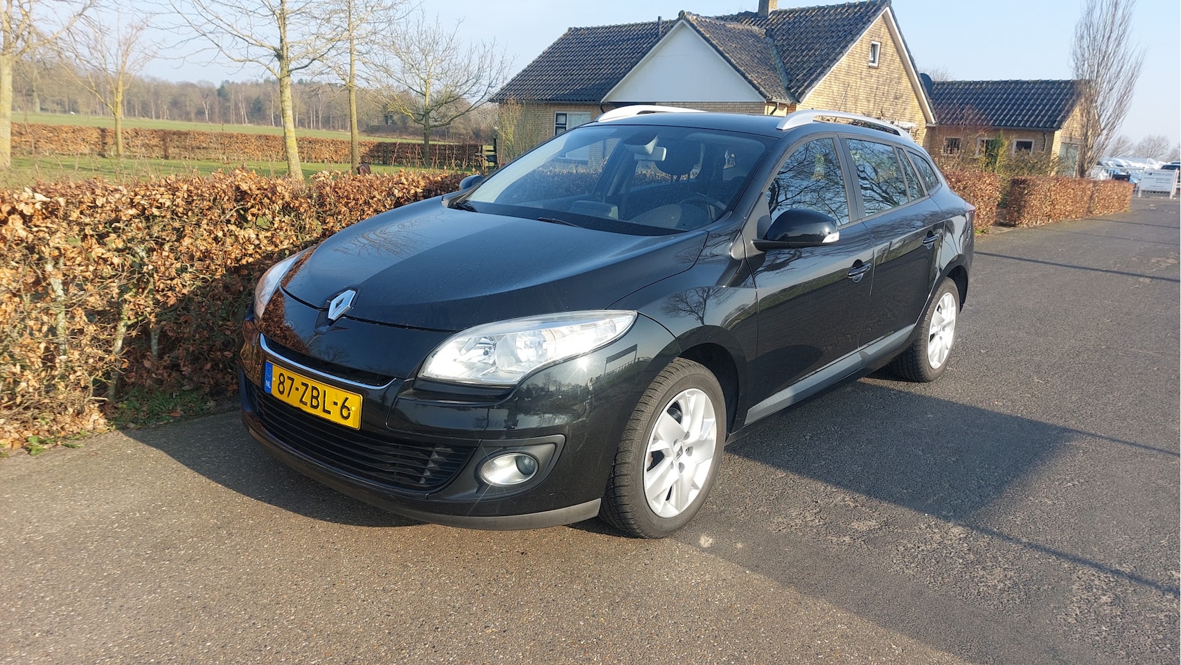 Renault Mégane Estate - 1.2 TCe Expression AIRCO/NAVI BJ 2012 motor loopt niet goed - AutoWereld.nl