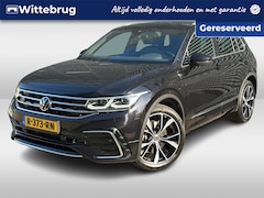 Volkswagen Tiguan - 1.4 TSI eHybrid R-Line Business+ / Pano / Navigatie / Zwenkbare trekhaak / 3x R-line /