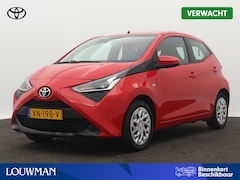 Toyota Aygo - 1.0 VVT-i x-play | Camera | Airco | Apple Carplay/Android Auto |