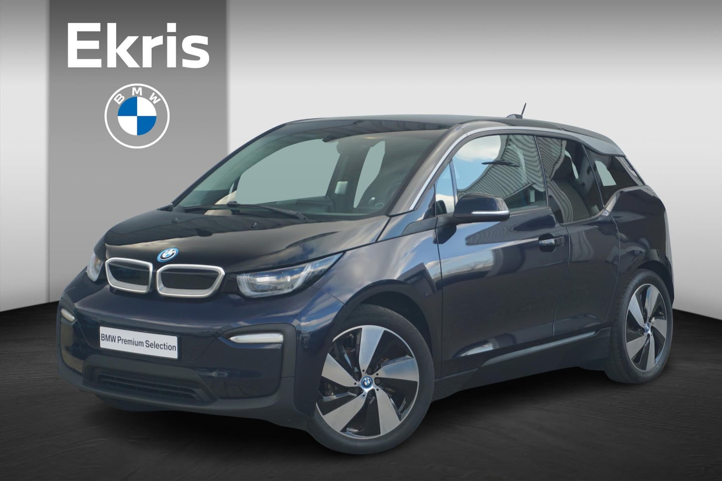 BMW i3 - 120Ah 19'' / Stoelverwarming / Comfort Pack / BMW Service Inclusive 10 Jaar /  Extra getin - AutoWereld.nl