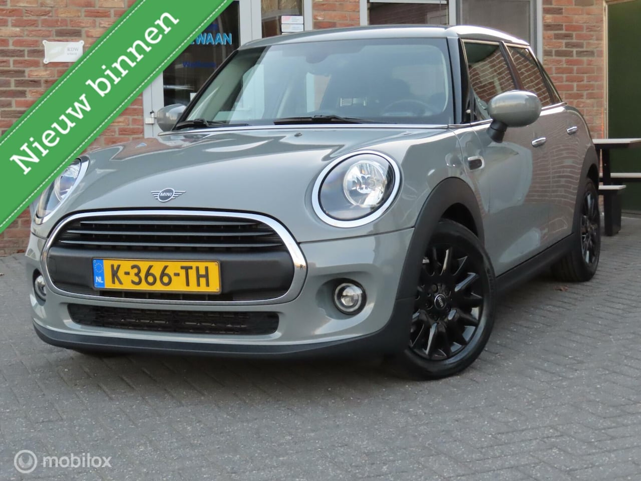 MINI One - Mini 1.5 Business Ed automaat/camera/carplay/stoelverw/PDC-A. - AutoWereld.nl