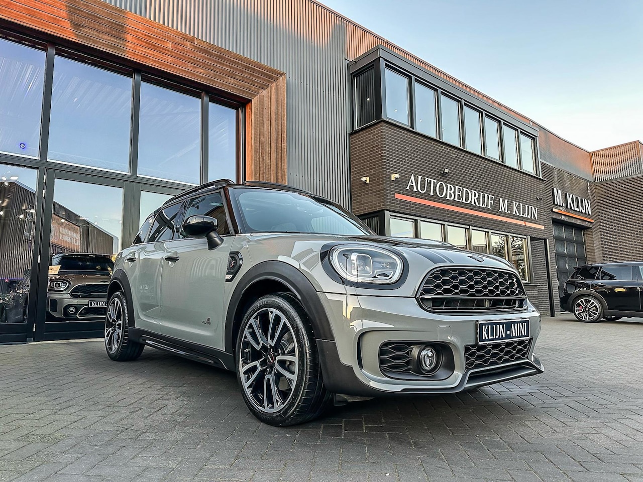 MINI Countryman - Mini 2.0 Cooper S ALL4 John Cooper Works F1 aut 178pk/Nardo/Camera/Pano - AutoWereld.nl