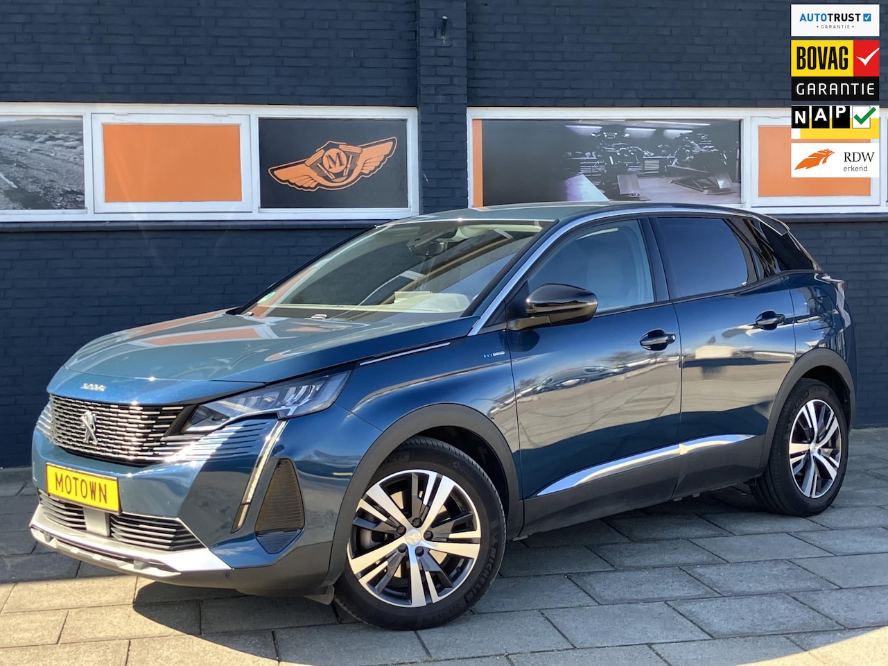 Peugeot 3008 - 1.6 Hybrid 225 Allure Pack Business Navi Camera - AutoWereld.nl