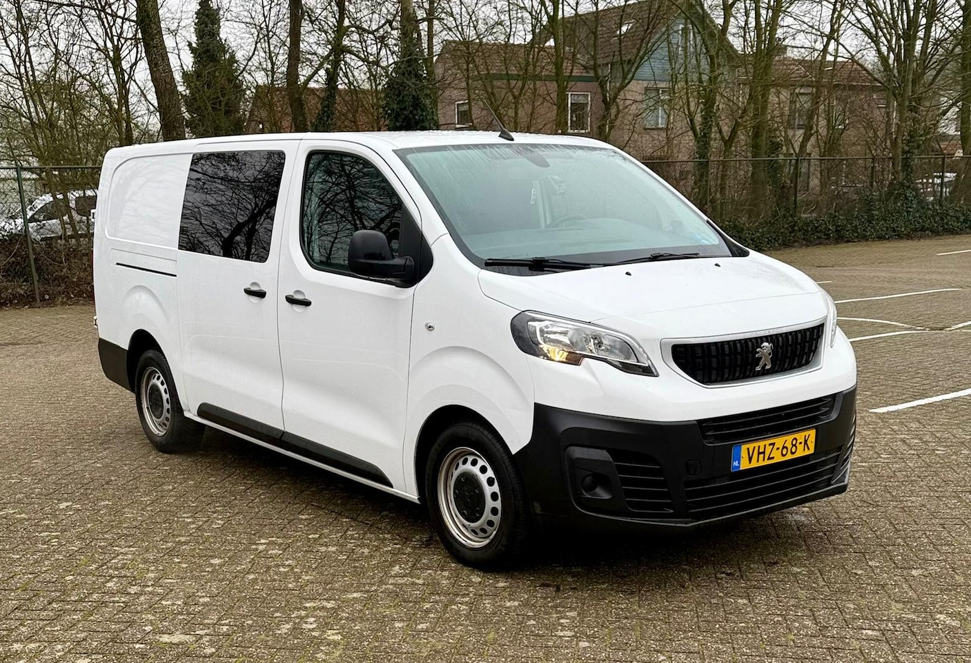 Peugeot Expert - 2.0 BlueHDI 120 Long Premium DC - AutoWereld.nl