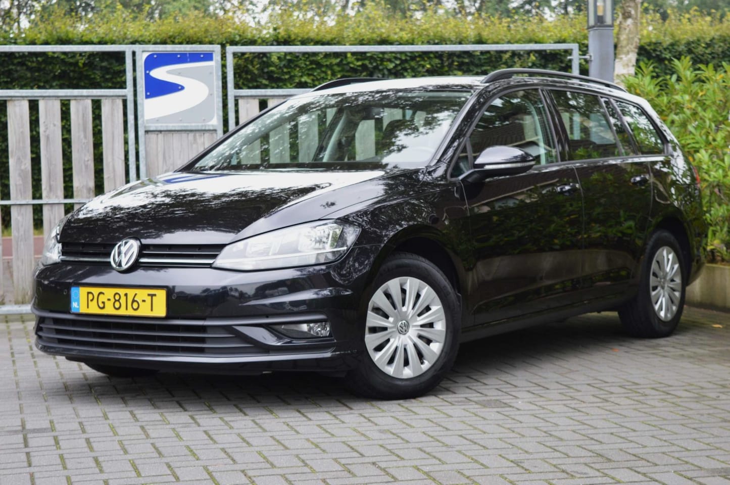 Volkswagen Golf Variant - 1.0 TSI Trendline | Navi | Carplay | Trekhaak | PDC - AutoWereld.nl